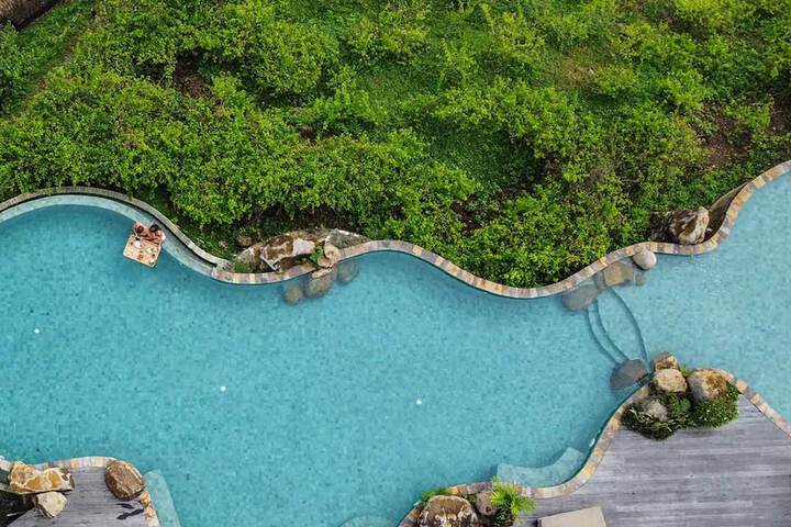 Pool 34 of 70