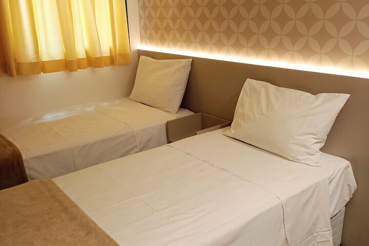 Room 28 of 54