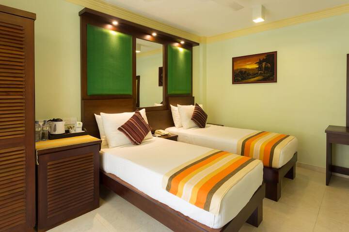 Room 5 of 44