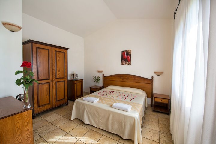 Room 8 of 31