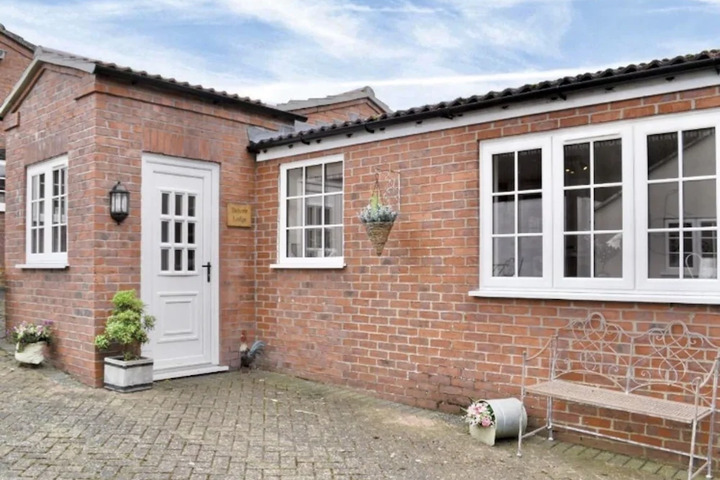BELVOIR LODGE