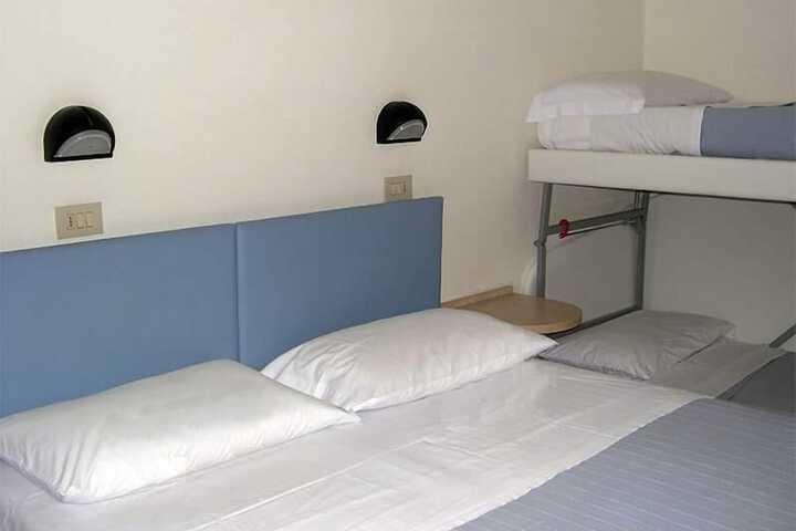 Room 26 of 43