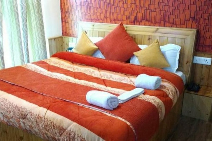 Room 6 of 20
