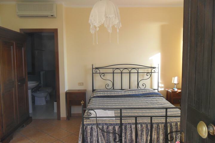 Room 7 of 22