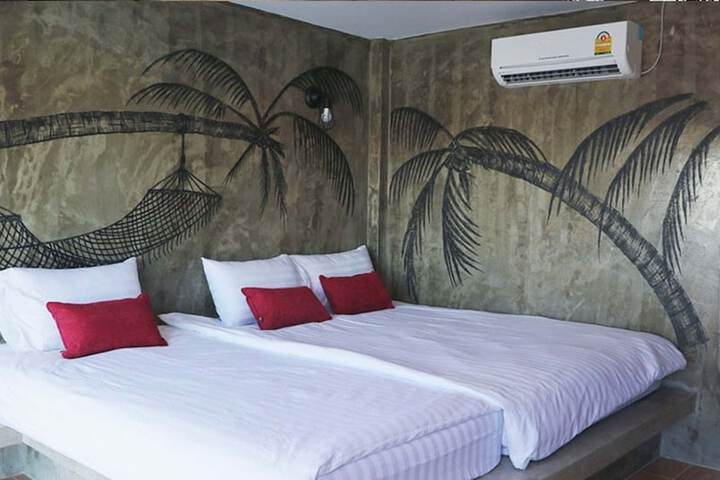 Room 9 of 30