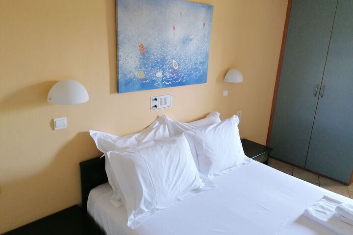 Room 30 of 134