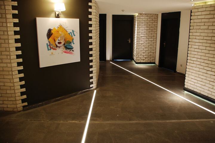 Ballroom/Hall 68 of 75