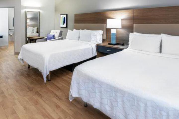 Studio Suite 2 Queen Beds (1 of 15)
