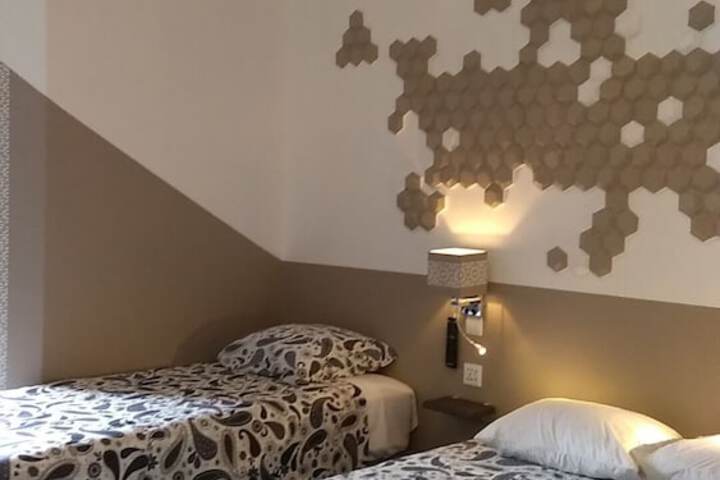 Room 35 of 67