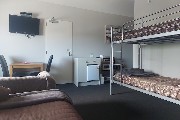 Room 11 of 34