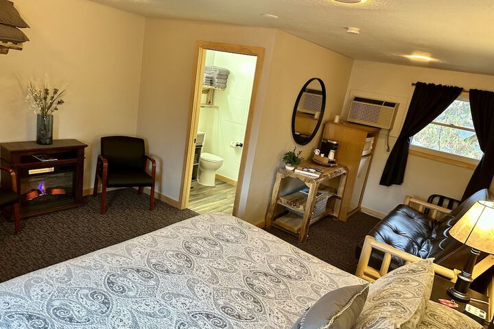 Room 35 of 154
