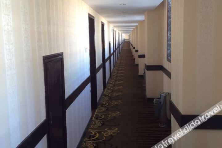 Hotel Interior 5 of 13