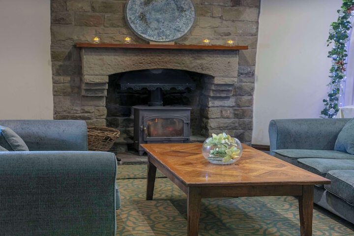 Entrance & Lobby