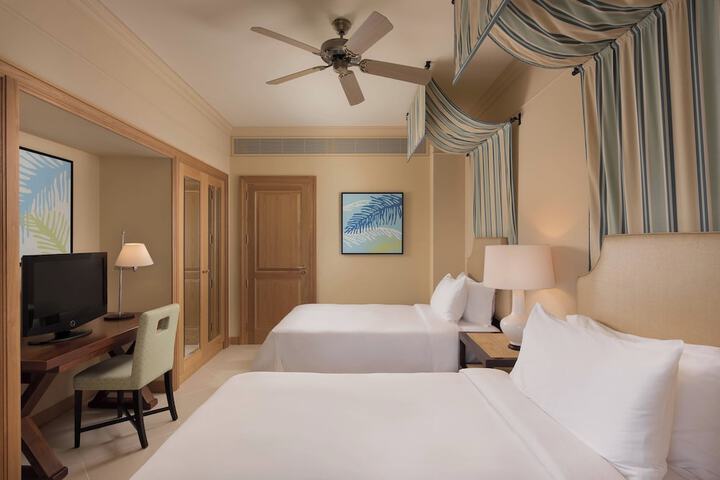 Room 16 of 169