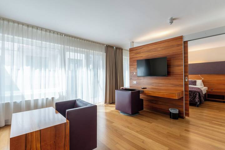 Room 56 of 109