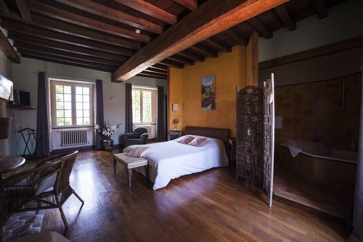 Room 15 of 39