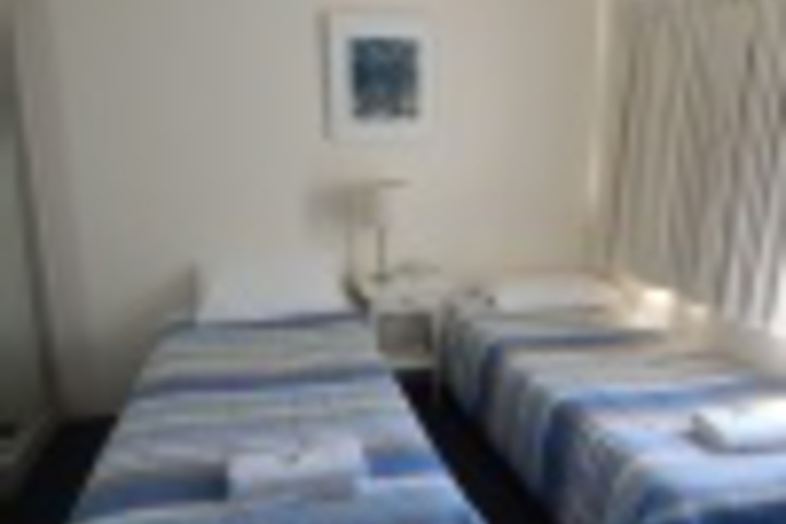 Room 40 of 560