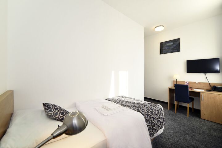Room 14 of 39