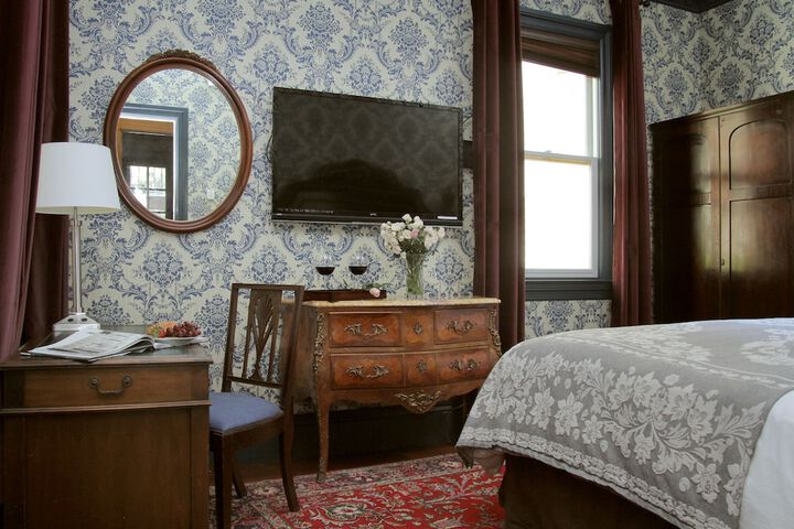 Room 26 of 39