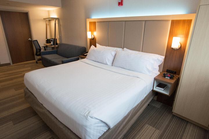 2 Double Beds Refrigerator WiFi Full Breakfast (4 of 7)