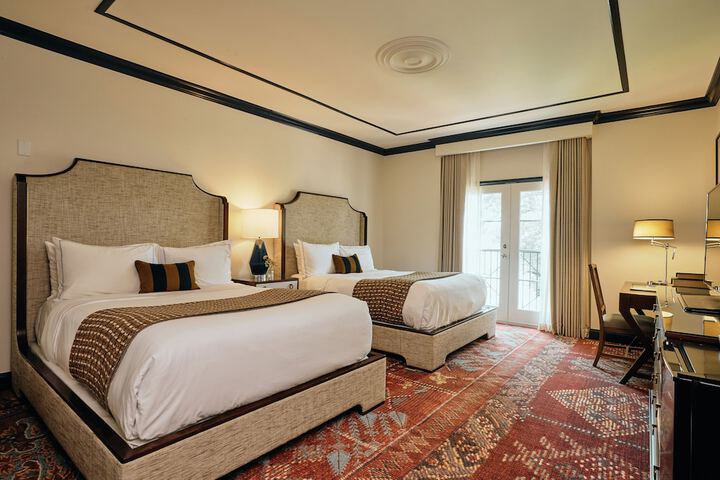 Premier 2 Queen Beds (8 of 8)
