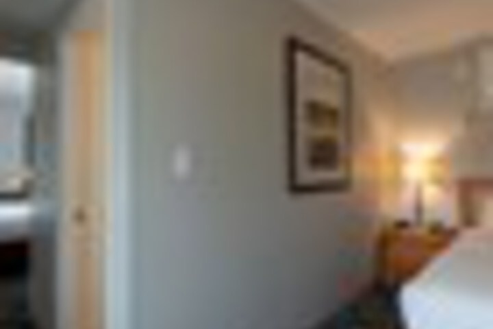 Room 59 of 549