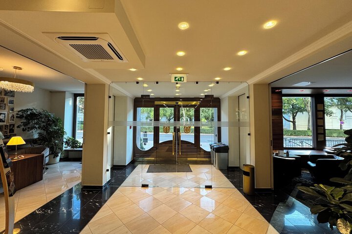 Lobby Photos