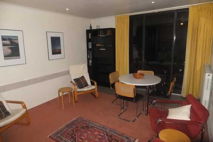 Room 50 of 71