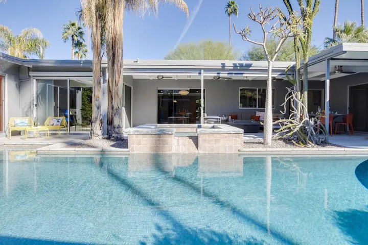 Pool 14 of 22