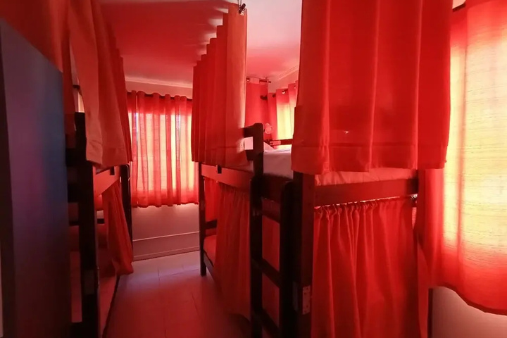 Room 2 of 19