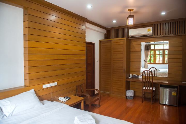 Room 3 of 88