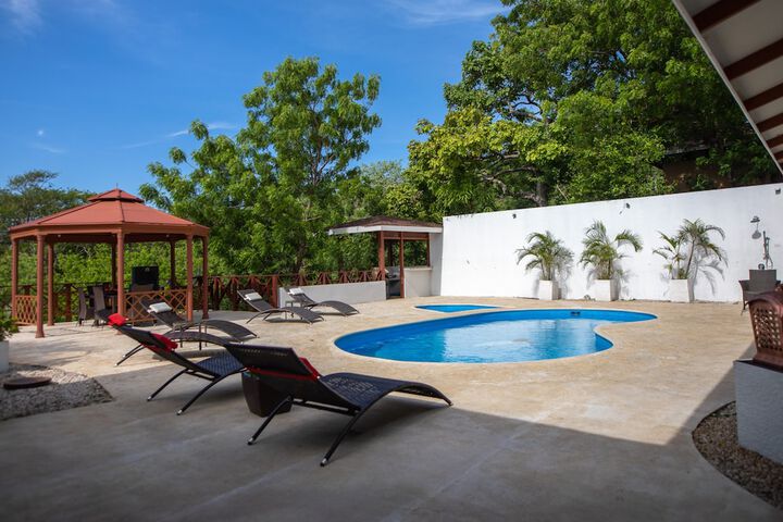 Pool 27 of 55