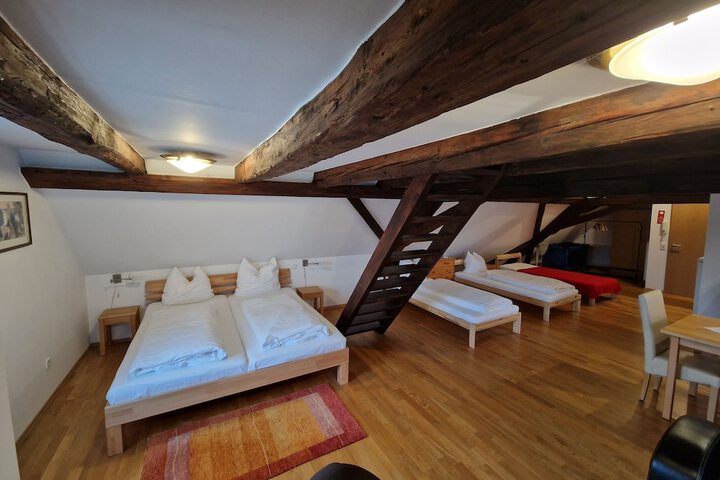 Room 22 of 52