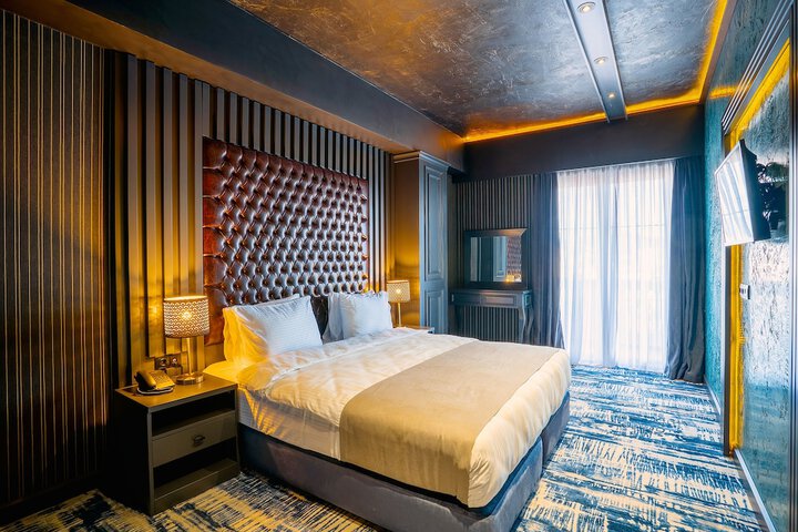 Room 57 of 199