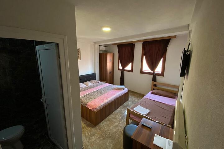 Room 19 of 40