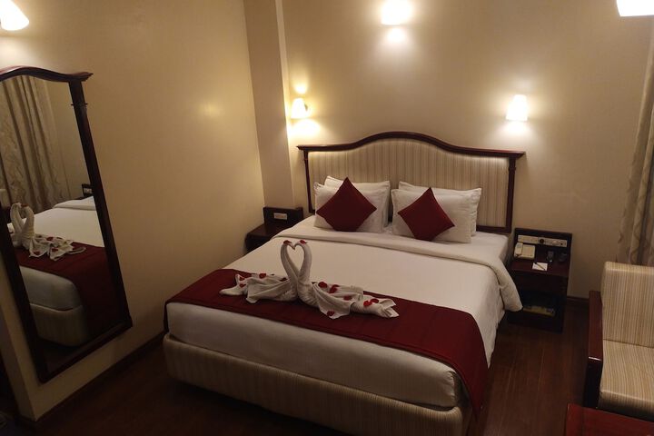 Room 16 of 96