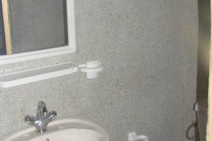 Room 12 of 13