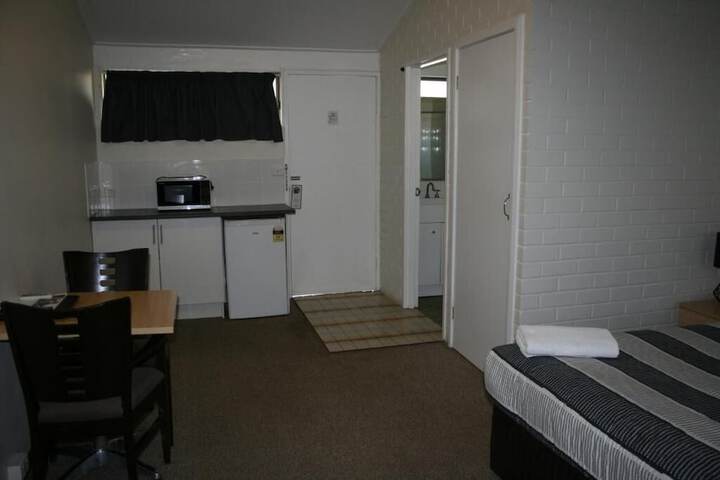 Room 2 of 26