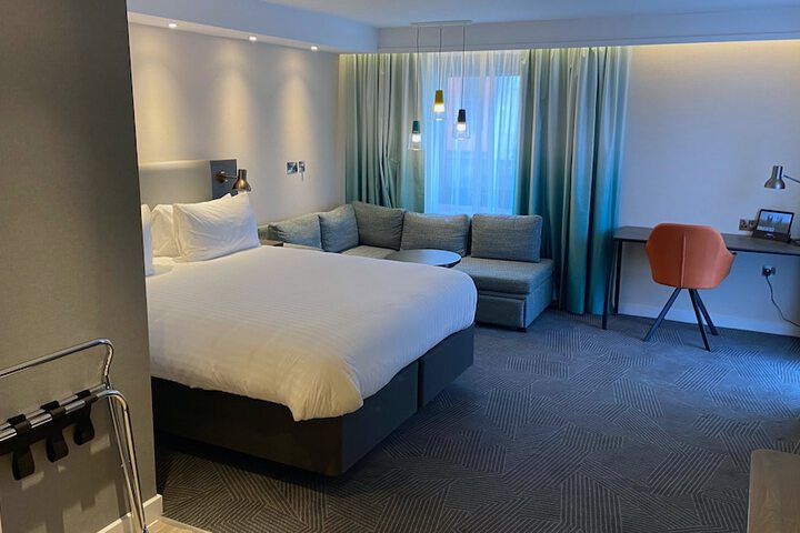Room 7 of 71