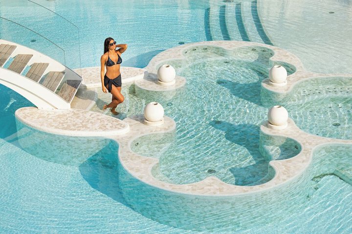 Pool 138 of 180