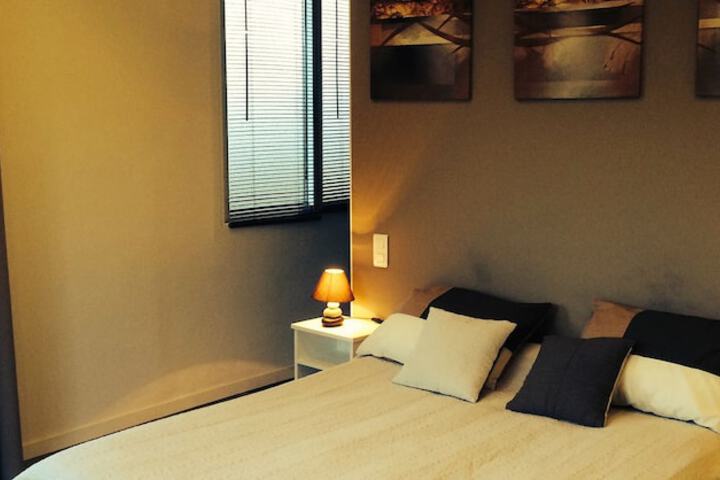 Room 6 of 48