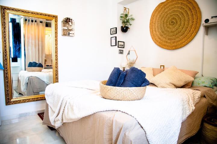Room 4 of 34
