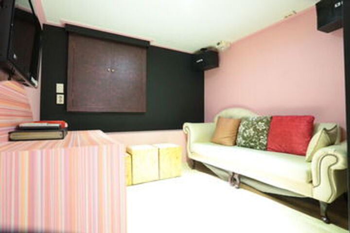 Room 32 of 78