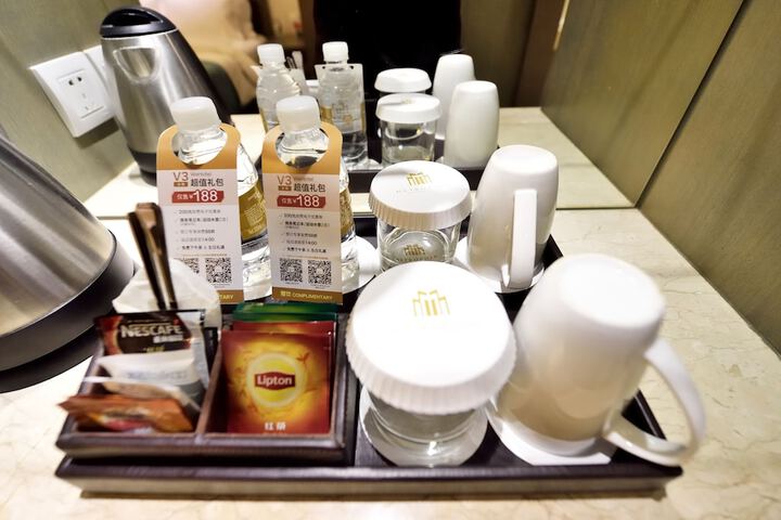 Breakfast/Coffee Service 47 of 114