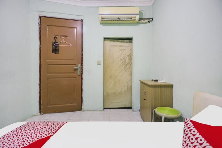 Room 18 of 24