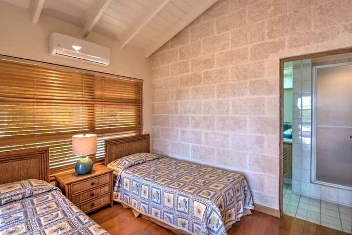 Room 8 of 47