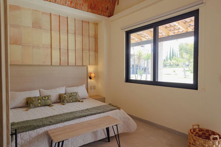 Room 2 of 71