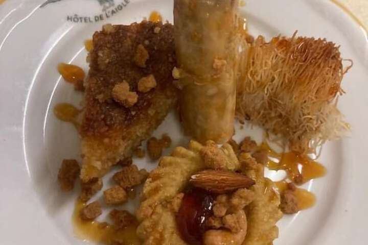 Dining 54 of 61