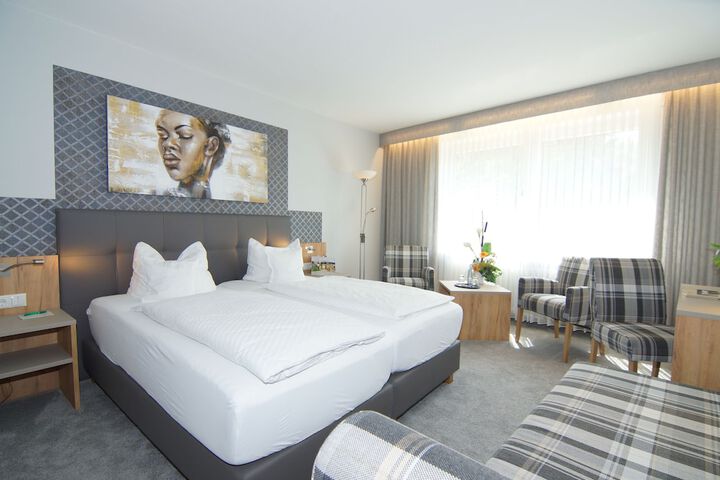 Room 16 of 161