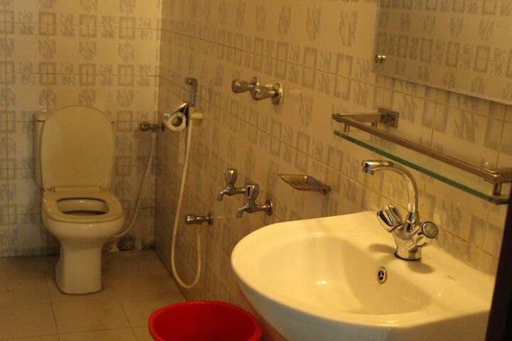 Room 54 of 67